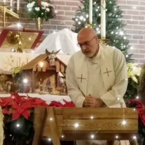 a few moments at the manger